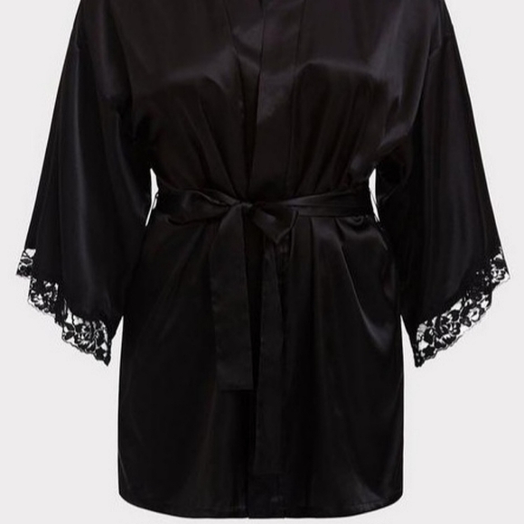 ๐HP๐ NWT Torrid Black Satin & Lace Short Lingerie Robe, size 4 ๐ค - Picture 8 of 8